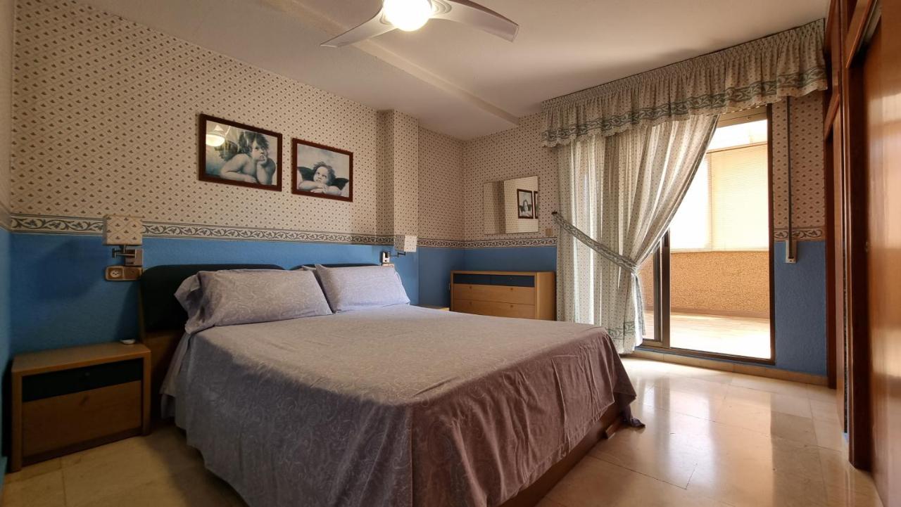 Atico Con Terraza Y 2 Habitaciones En Casco Antiguo Benidorm Buitenkant foto