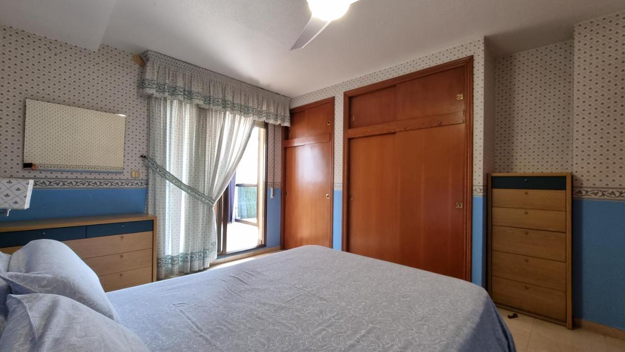 Atico Con Terraza Y 2 Habitaciones En Casco Antiguo Benidorm Buitenkant foto
